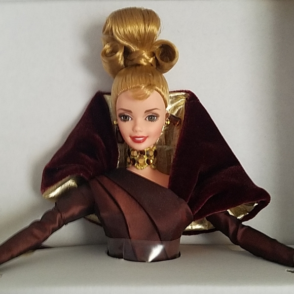 Barbie Portrait In Taffeta - Picture 3 of 5